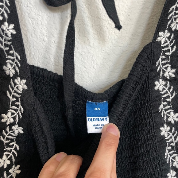 Old Navy Fit & Flare Short-Sleeve Midi Dress, Black, XS - Picture 6 of 10